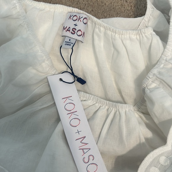 NWT Koko and Mason white, lined top top with eyelet detail in size large - Picture 6 of 6